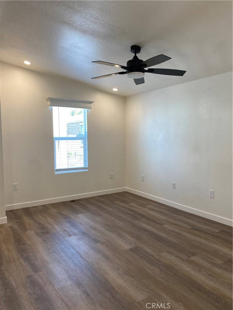 El Cajon, CA 92019,187 Ballard ST #23