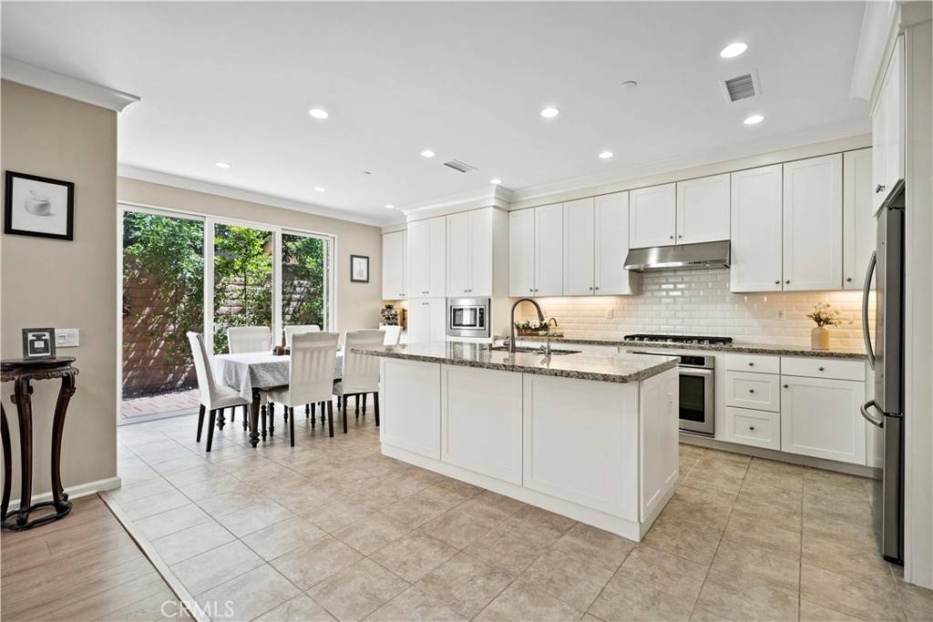 Irvine, CA 92602,165 Rodeo