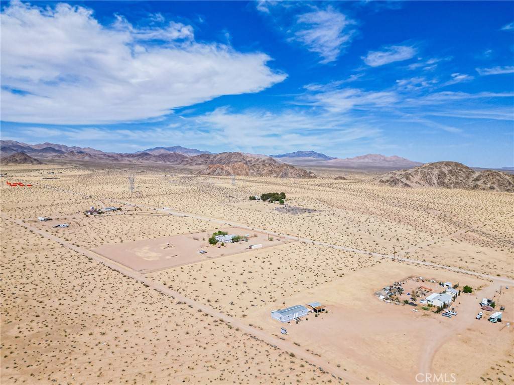 Lucerne Valley, CA 92356,16200 Huff RD