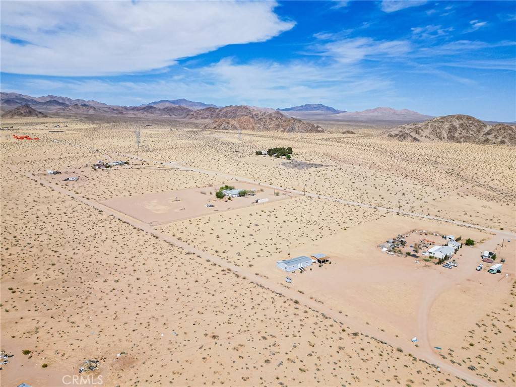 Lucerne Valley, CA 92356,16200 Huff RD