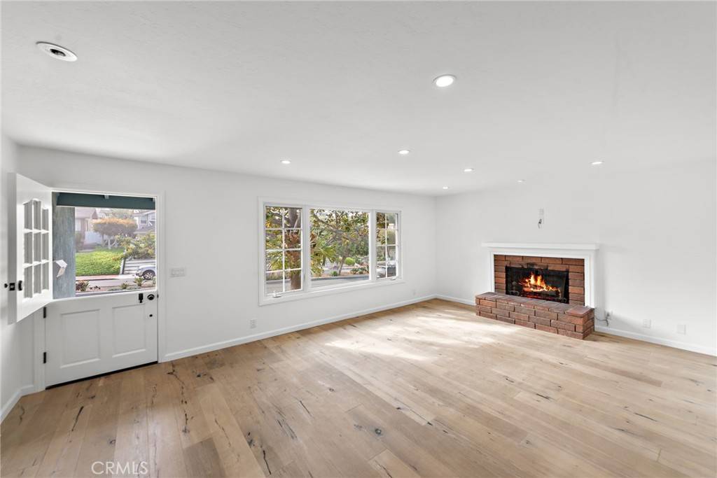 San Clemente, CA 92672,134 Esplanade