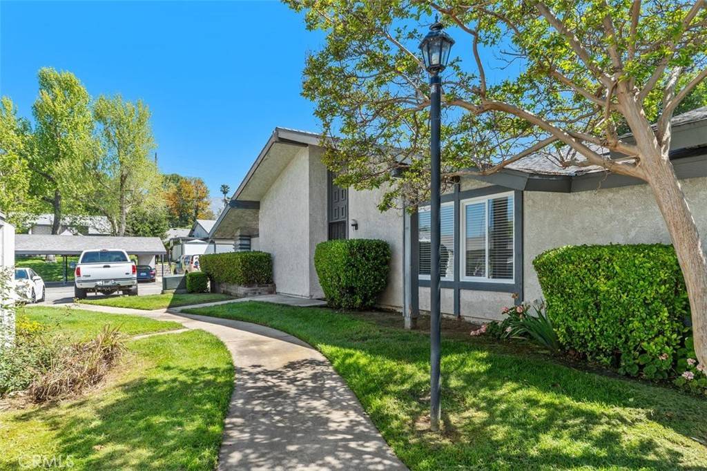 1331 Maxwell LN, Upland, CA 91786