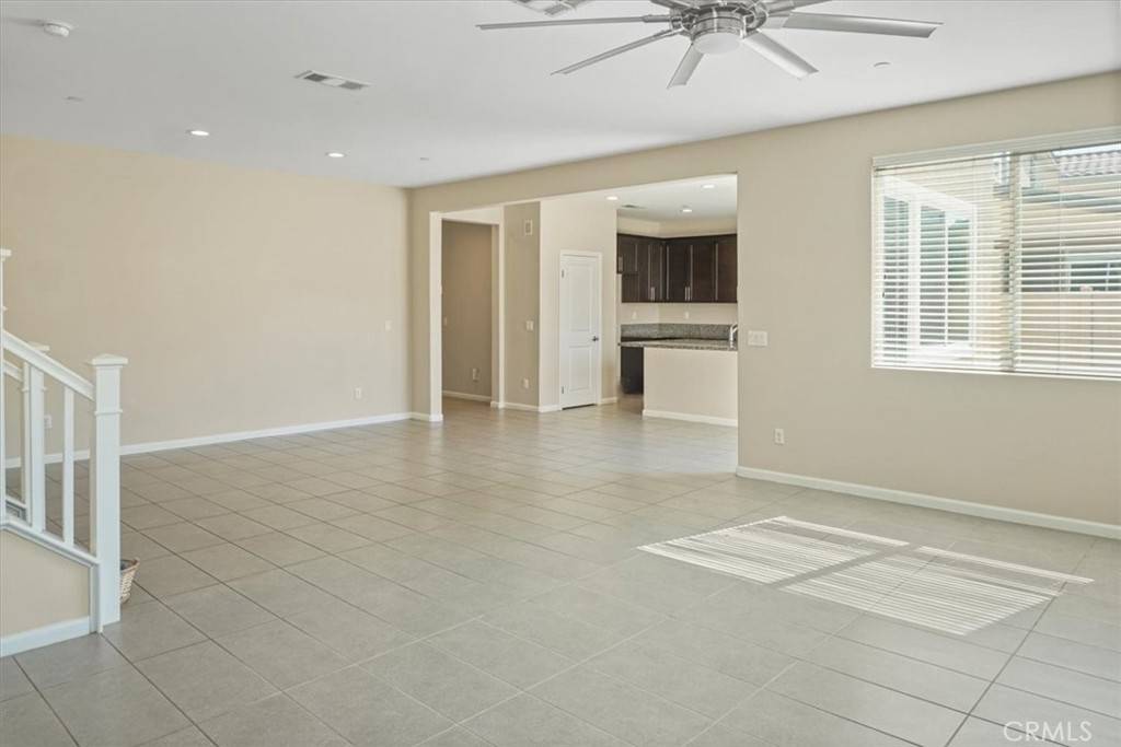 Lake Elsinore, CA 92532,24207 Gazania WAY