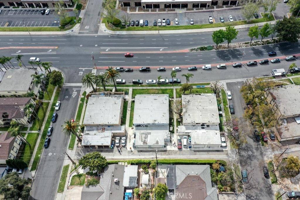 2211 S Fairview ST, Santa Ana, CA 92704