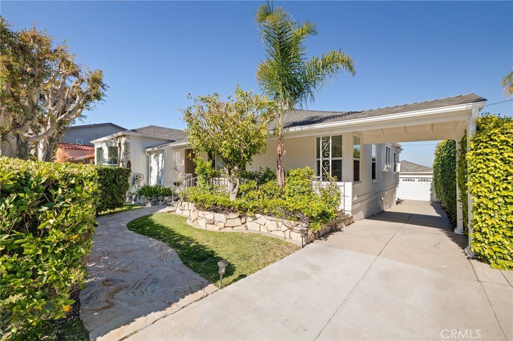 San Pedro, CA 90732,1024 S Weymouth AVE