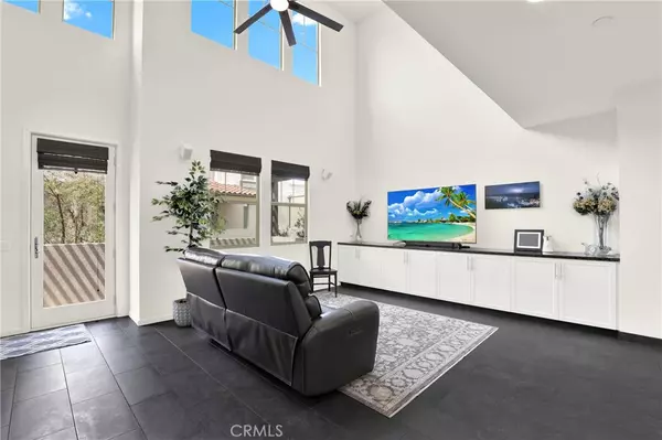 Rancho Mission Viejo, CA 92694,7 Abarrota ST