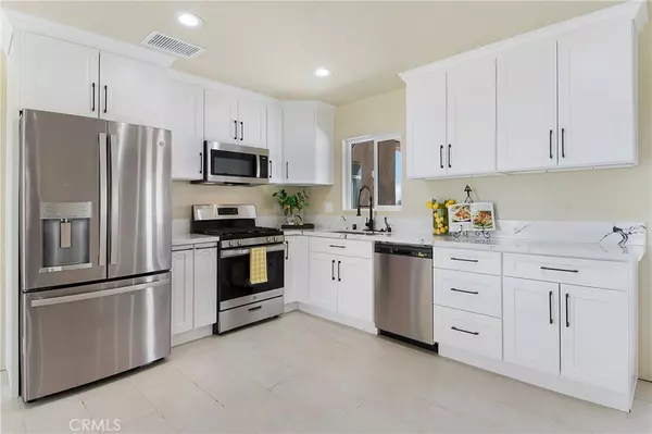 16907 Sultana, Hesperia, CA 92345