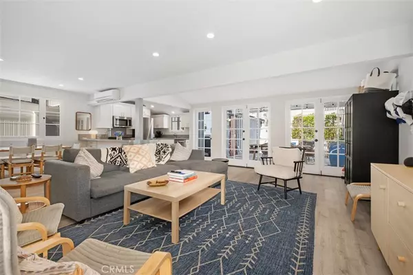 Newport Beach, CA 92662,202 Onyx AVE