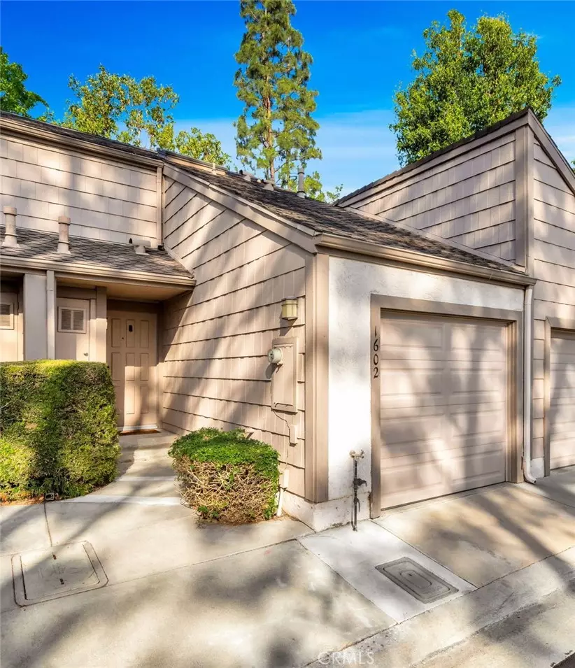 Fullerton, CA 92831,1602 Clear Springs DR #174
