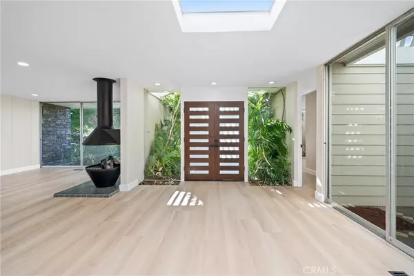 1824 Park ST, Huntington Beach, CA 92648
