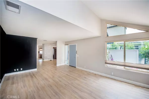 Huntington Beach, CA 92648,518 19th ST