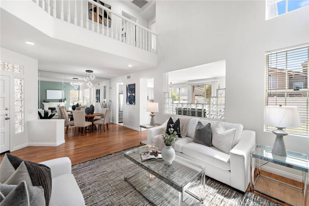 La Mirada, CA 90638,15283 Rousseau LN