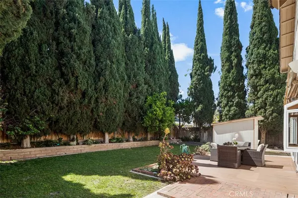 Irvine, CA 92604,15216 Vichy CIR