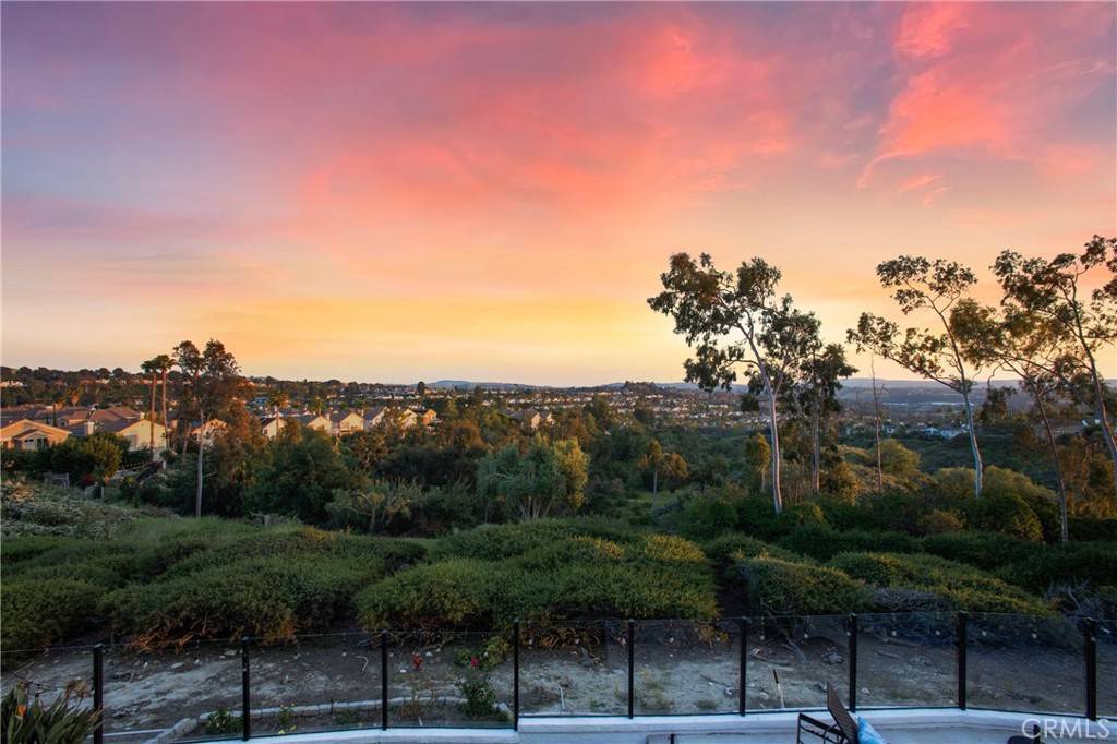 Mission Viejo, CA 92692,27462 Avanti DR