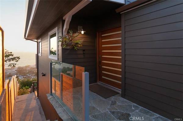 Laguna Beach, CA 92651,2192 Crestview DR