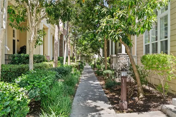 Huntington Beach, CA 92648,6249 Pacific Pointe DR #16