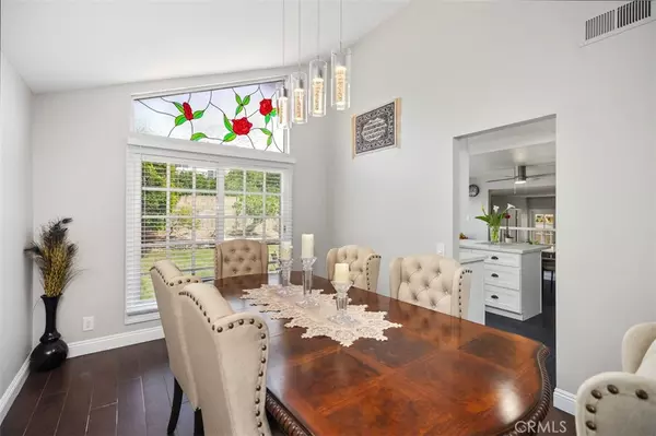 Lake Forest, CA 92630,21532 Camino Papal
