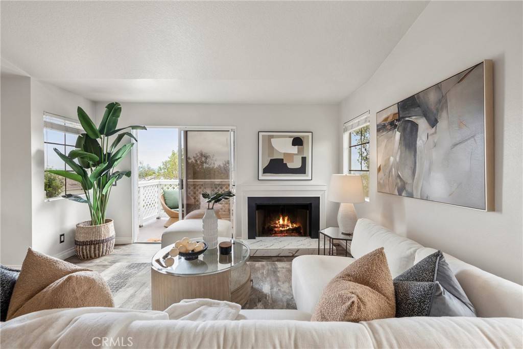 Lake Forest, CA 92630,21011 Marin #103