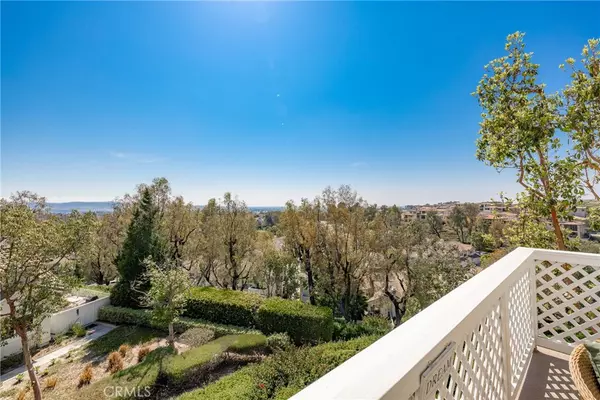 Lake Forest, CA 92630,21011 Marin #103