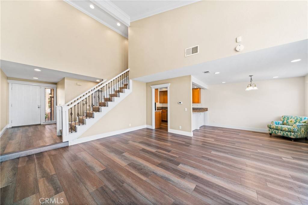 Huntington Beach, CA 92648,7895 Southwind CIR