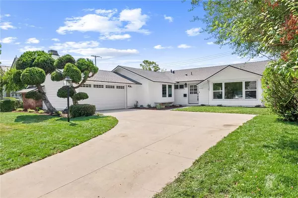 3362 Saint Albans DR, Los Alamitos, CA 90720
