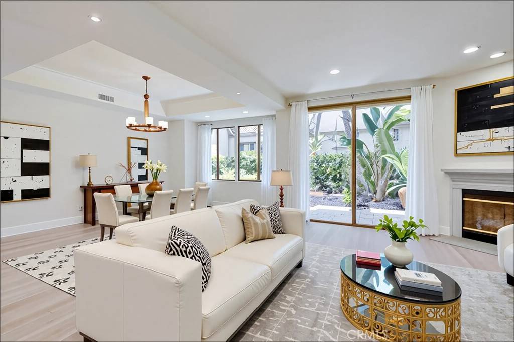 Newport Beach, CA 92660,417 Bay Hill DR