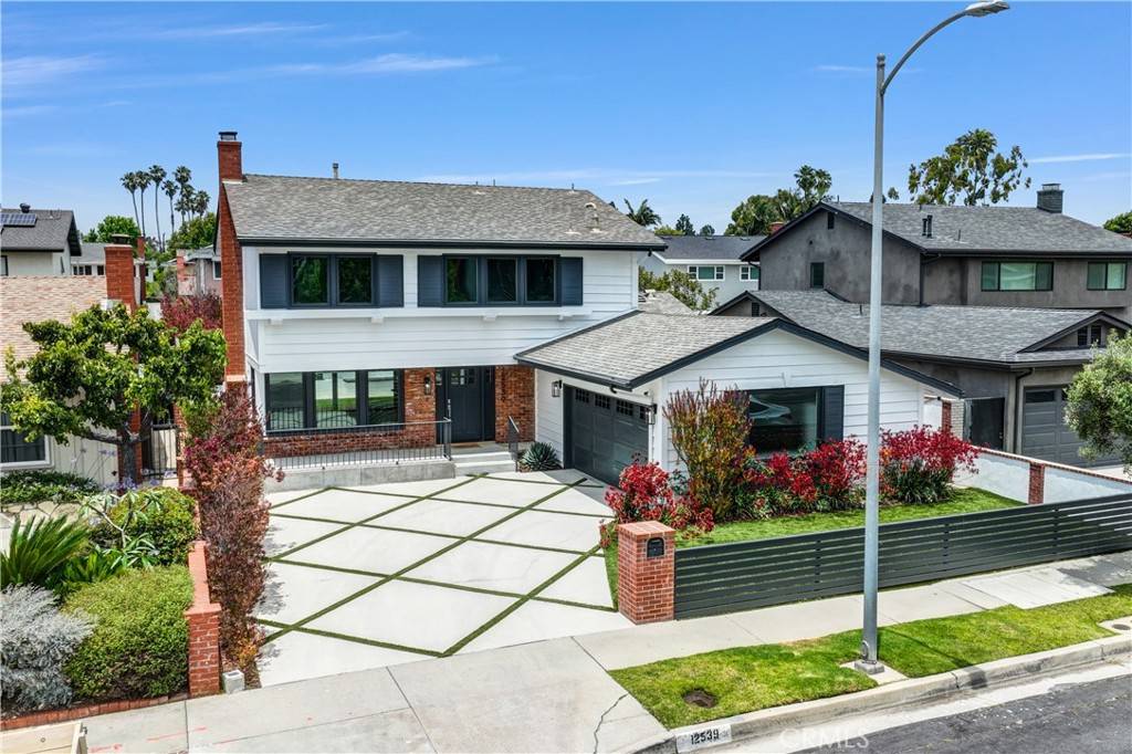 12539 Presnell ST, Los Angeles, CA 90066