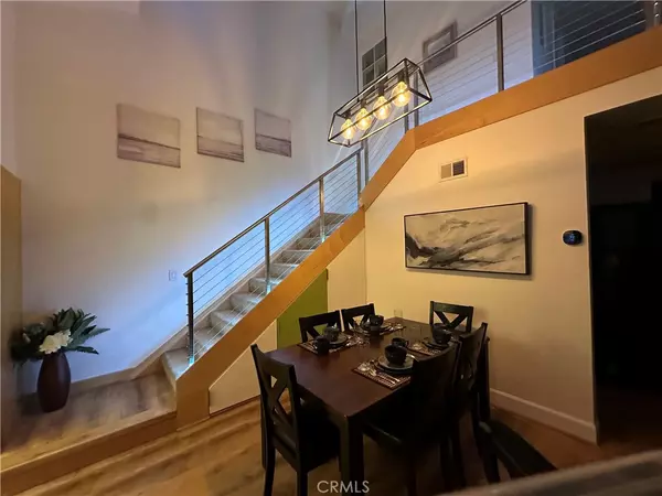 Redondo Beach, CA 90278,2217 Vanderbilt LN #8