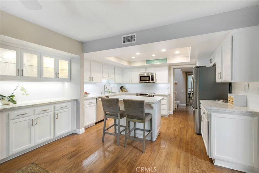 19675 Seacliff LN, Huntington Beach, CA 92648