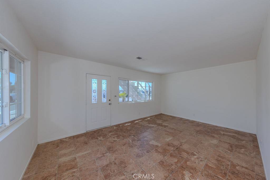 Long Beach, CA 90810,1717 W Columbia ST