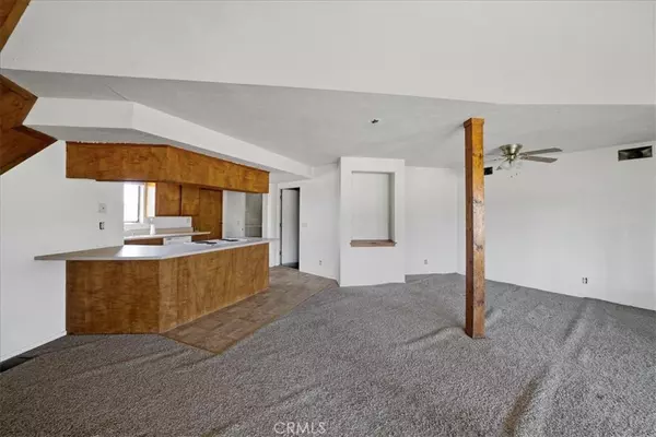 Phelan, CA 92371,10075 Monte Vista RD