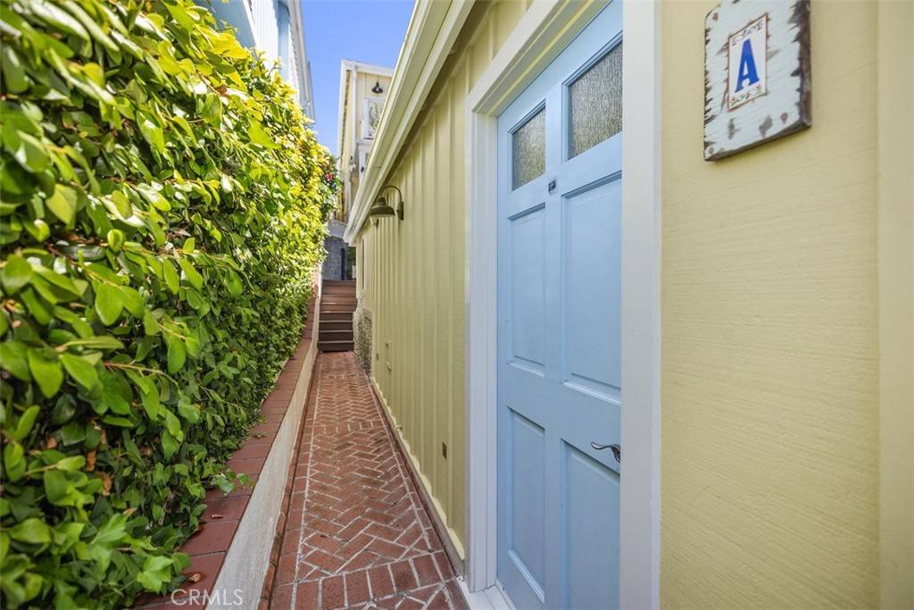 Laguna Beach, CA 92651,385 Mermaid