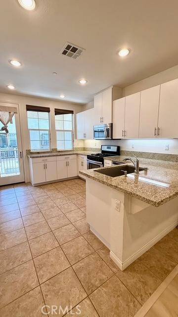 Azusa, CA 91702,904 N Primrose LN #C