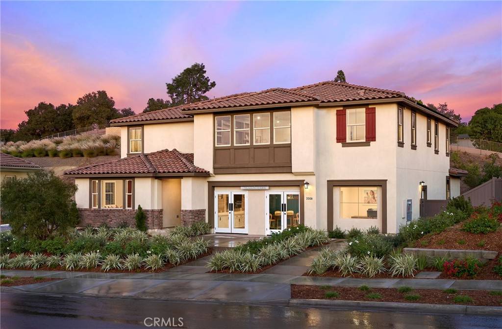 Escondido, CA 92025,1381 Amanda Glen S