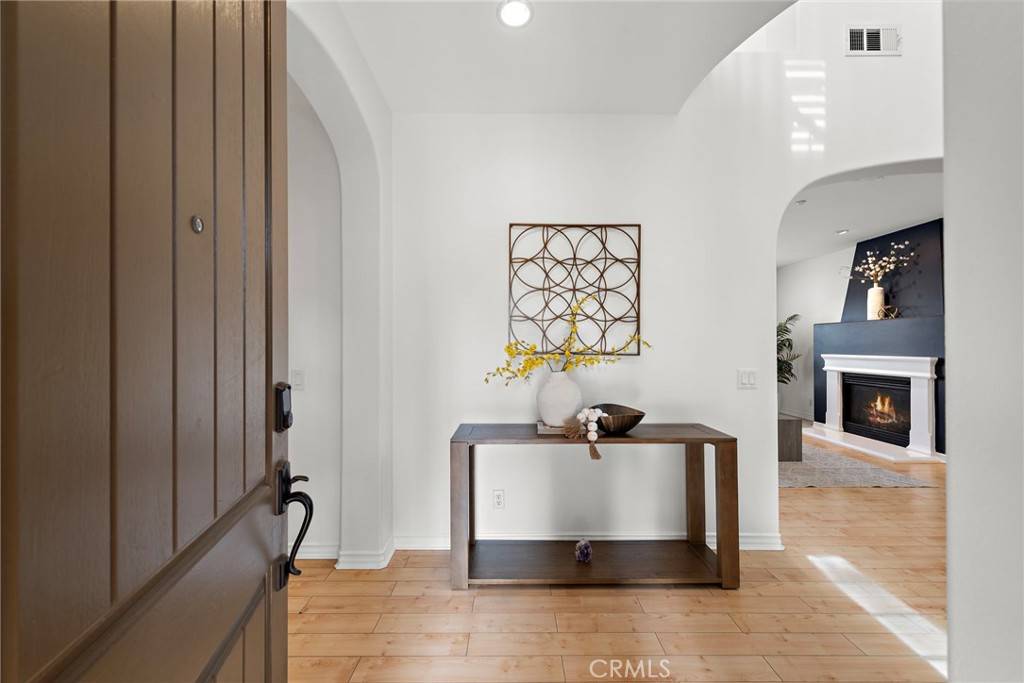 Huntington Beach, CA 92648,7988 Aldea CIR