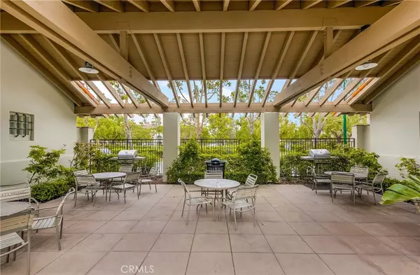 Irvine, CA 92602,40 Calais