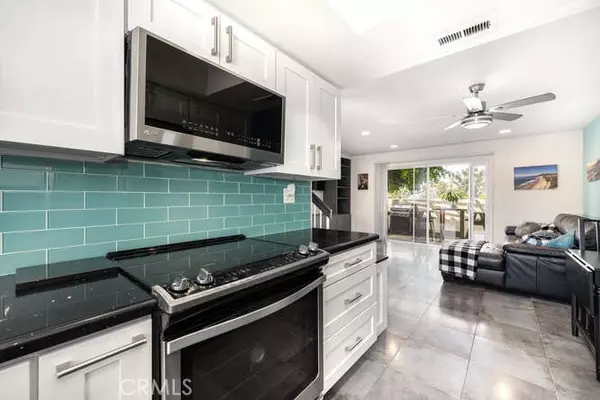 Mission Viejo, CA 92691,23391 La Crescenta #270C