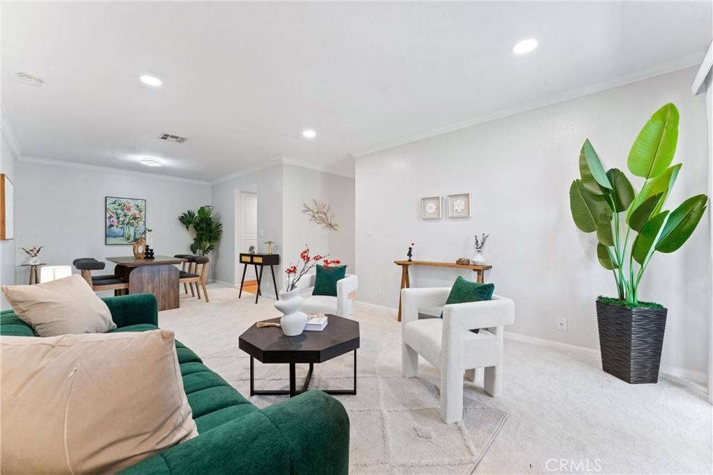 Laguna Hills, CA 92653,25541 Indian Hill LN #P