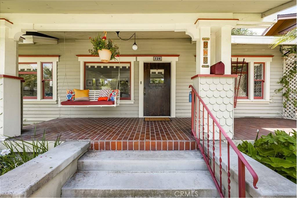 Orange, CA 92866,528 E Palmyra AVE