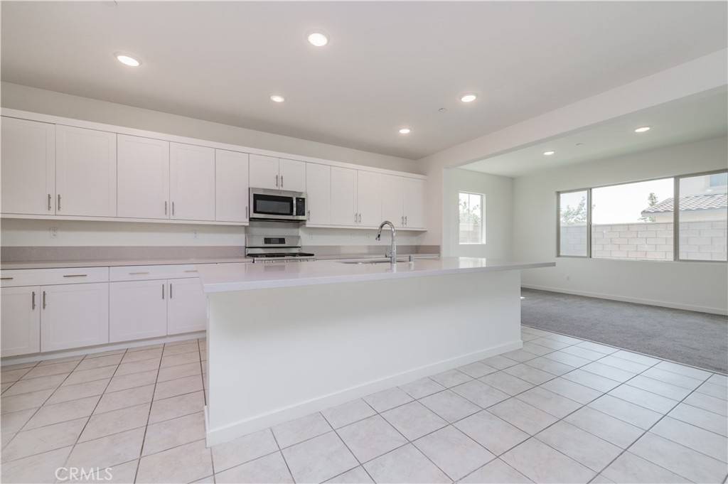 Ontario, CA 91762,2692 E Penelope Ln