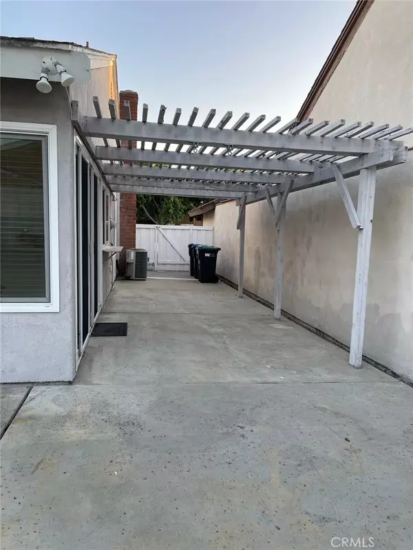 Irvine, CA 92604,4231 Manzanita