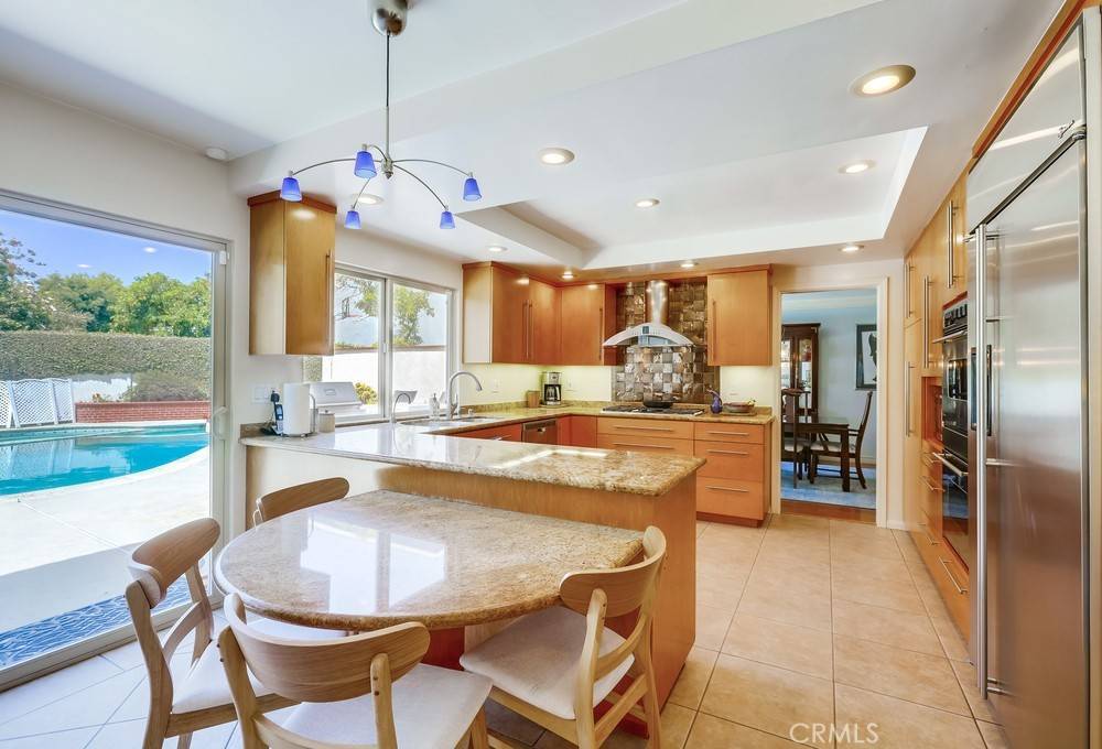 Los Alamitos, CA 90720,3681 Fenley DR