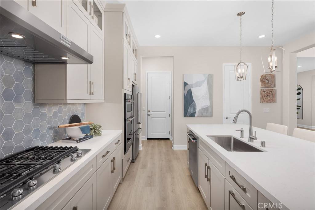 Redlands, CA 92374,1446 Moore