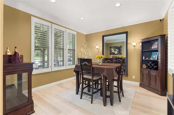 Irvine, CA 92602,47 Robinson DR