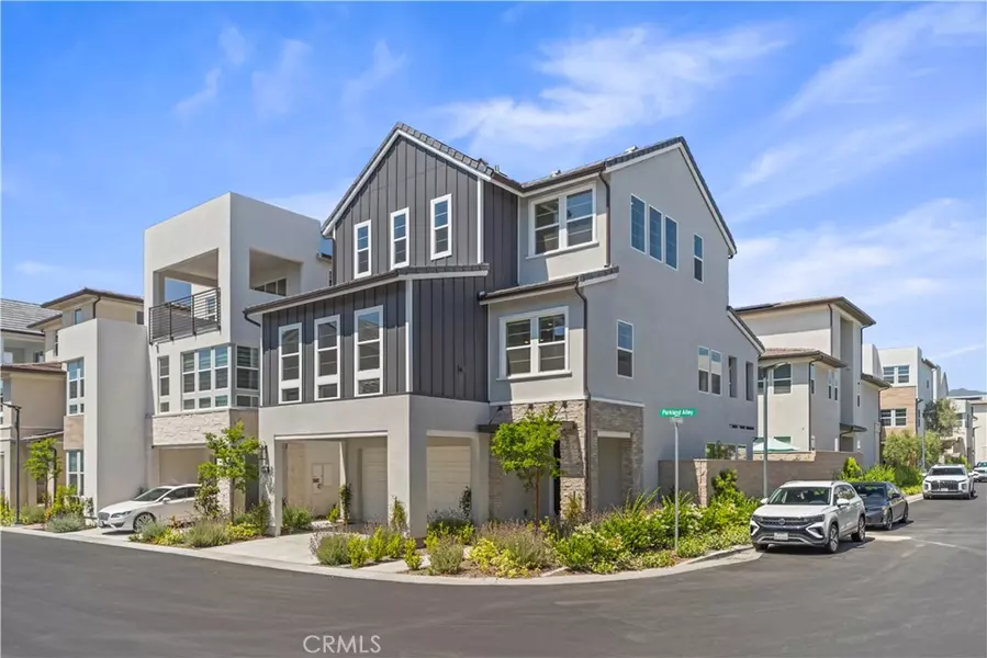 130 Parkland ALY, Lake Forest, CA 92630