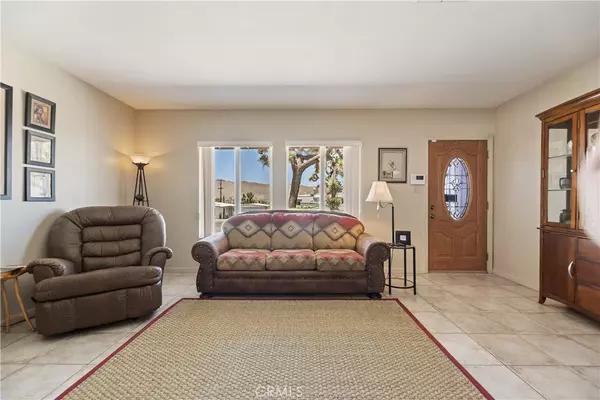 56287 Navajo TRL, Yucca Valley, CA 92284