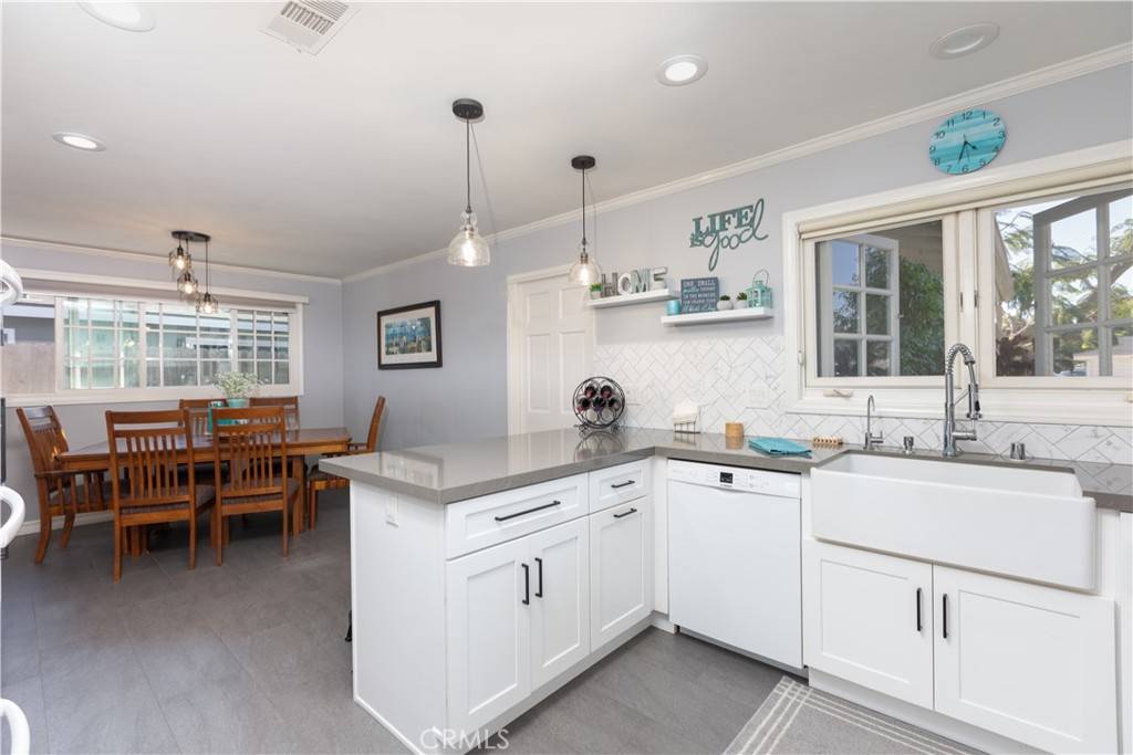 Costa Mesa, CA 92626,2952 Pemba DR