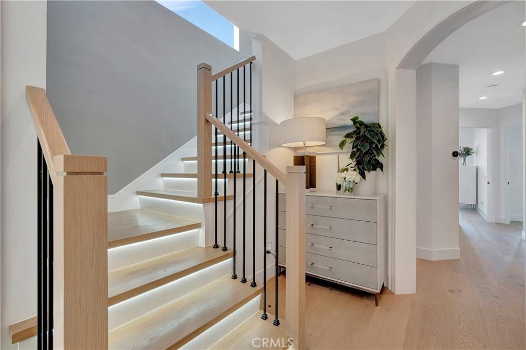Corona Del Mar, CA 92625,221 Carnation AVE