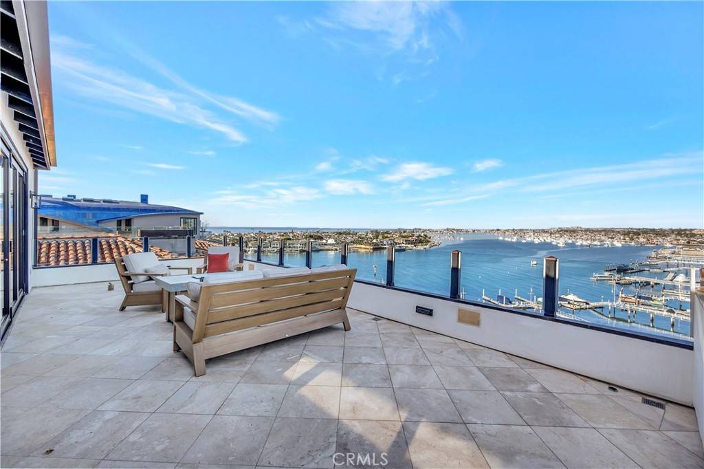 Corona Del Mar, CA 92625,221 Carnation AVE