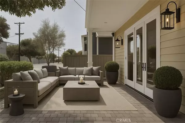 Corona Del Mar, CA 92625,431 Iris AVE